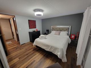 2 min to Chiefs camp 58 min to Arrowhead stadium - 9