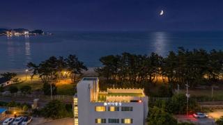 Gangneng badapunggeong Pension - 1