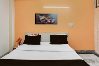 Hotel O by OYO TAVIRA INN Sector 34 Metro Station - 1