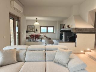 Villa Melissa with a pool in the tranquility of the hills with a view of Lake Trasimeno - 5