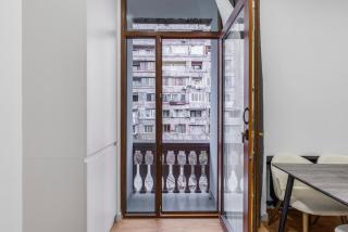 Super Central Location! New 2 Bedroom Apartment! - 4