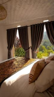 Little Munduk, full private villa - 2