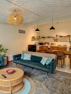 Little Munduk, full private villa - 8