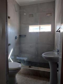 Cosy Three Bedroom Home - 7