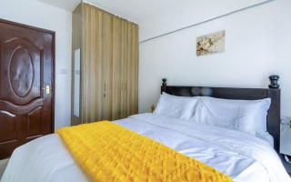 Cozy City Escape 1-BR Apartment near the CBD - 2