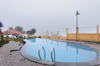 Urbanview Hotel Nerine's Glamping Village Cipanas by RedDoorz - 0