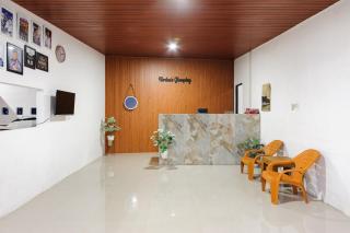 Urbanview Hotel Nerine's Glamping Village Cipanas by RedDoorz - 7