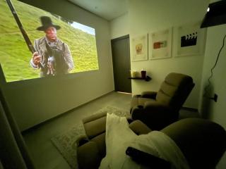 Billiards, private cinema, and two bedrooms - 8