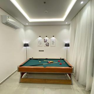 Billiards, private cinema, and two bedrooms - 9