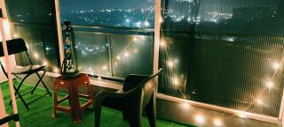 Peaceful Place to stay with high rise view near IGI airport and metro station - 5