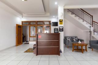 RedDoorz Plus near Universitas Maranatha Bandung 2 - 6