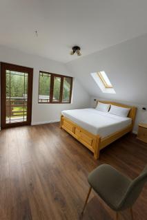 Cabana Laptici - statiunea Pestera-Padina, Bucegi - 6