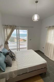 Luxurious Villa with sea and mountain view and chimney - 4