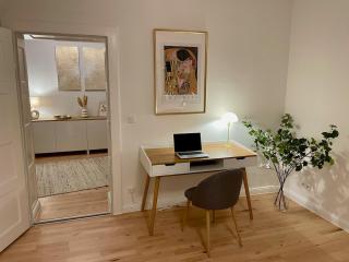 Apartment with Kitchen, Conservatory, Rain Shower - 9