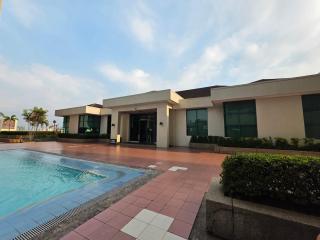 Robinsons Place Residences Tower 1 - 5