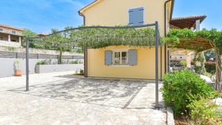 Rustic Villa Azzurra with pool in Sv Lovrec - 8