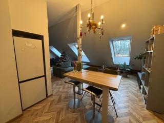 Botanical Manor Apartment - 7