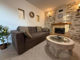 White Stone Apartments - Ground Floor - 9