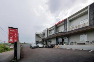 RedDoorz near Exit Toll Sirkuit Sentul - 6