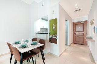 Trophy - Magical Marina 1BDR connected to Metro Station - 8