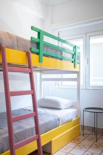 Massive 4BR Retro Apartment - 3 min Walk to Beach - 3