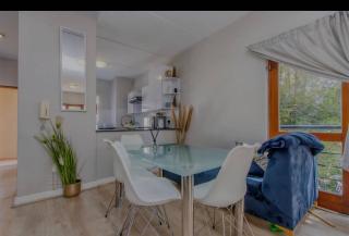 2bed in sandton city - 3