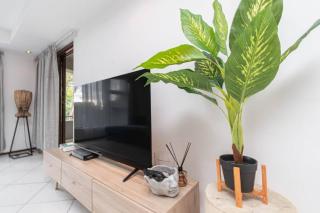 Modern Sandton City central with balcony - 3