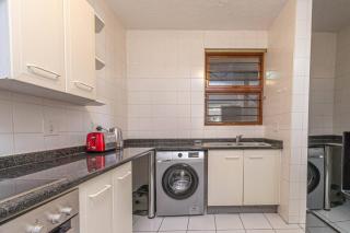 Sandton city 3 bedroom apartment with balcony - 6