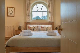 Bath Lodge - 2