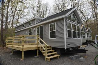 Scotrun Camping Resort Loft Park Model 11 - 9