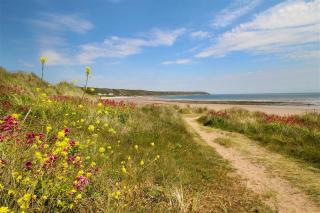 4 Bed in Port Eynon oc-hh9901 - 2