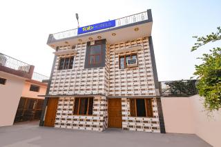 FabHotel Royal Villa - 6