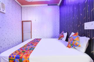 FabHotel Royal Villa - 1