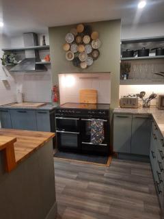 The Grantchester - Charming 20th Century Home - 8