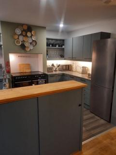 The Grantchester - Charming 20th Century Home - 6