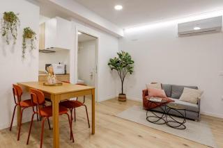 Bright & Modern Apartment - Rose y Maya - 9