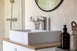 Modern Guesthouse - 3