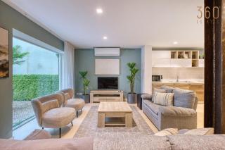 4BR Home in Prime Location Just Off the Promenade by 360 Estates - 1