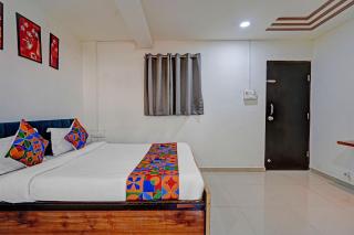 FabHotel Executive Pearl Inn - Nr Twin tower - 1