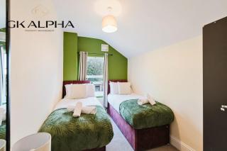 Stylish 3-Bedroom Apartment in Peterborough - Free Parking, Superfast Wi-Fi, Ideal for Families, Contractors, and Long-Term Stays - 7