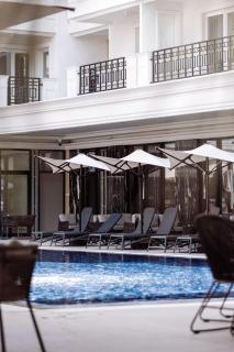 Blutique Apartments & Balconies - 9