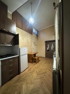 Old Tbilisi Apartment Steps from Freedom Square - 2