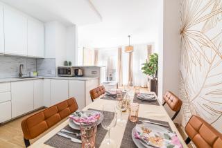 Apartamento con parking gratuito en Triana - 7
