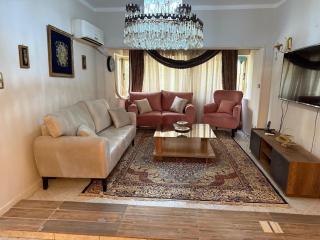 Cozy 3 bedrooms apartment - 0