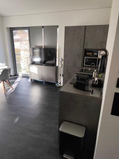 Stadt und See Nahes Appartment - 6