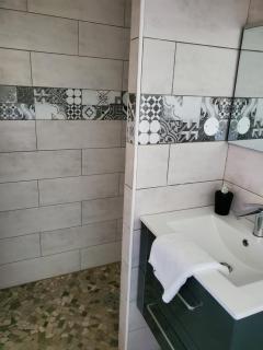 Camping Hôtel Les Airelles Montagne Ardéchoise - 8