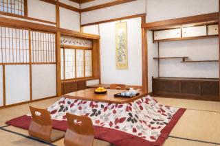 囲炉裏のある築100年の一棟貸し古民家で昔の暮らし体験 - 6