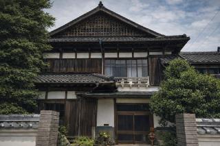 囲炉裏のある築100年の一棟貸し古民家で昔の暮らし体験 - 5