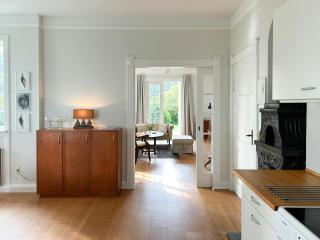 Historic Doctor's Residence By Corselitze Forests - 6