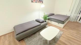 Modern, quiet apartment right by S-Bahn - close to Munich & airport - 2